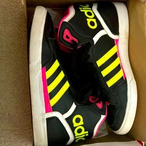 8.5 womens adidas shoes